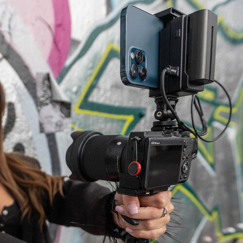 Accsoon SeeMo iOS-HDMI Smartphone Adapter (Black) - Image 3