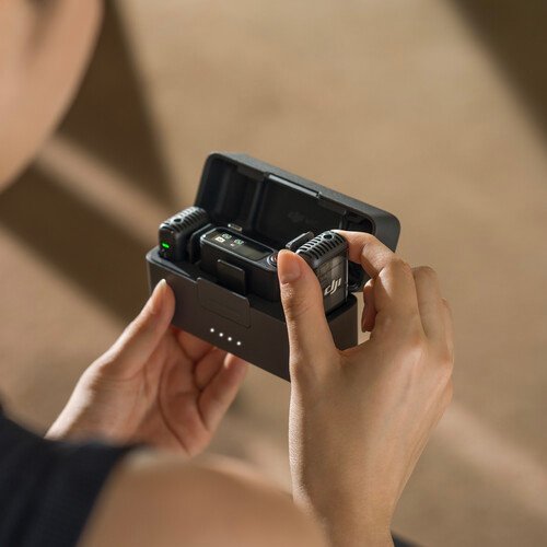 DJI Mic 2 Compact Digital Wireless Microphone System/Recorder for Camera & Smartphone - Image 8